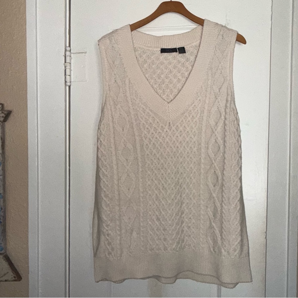 RDI Cream Cable Knit V-Neck Oversized Sweater Vest